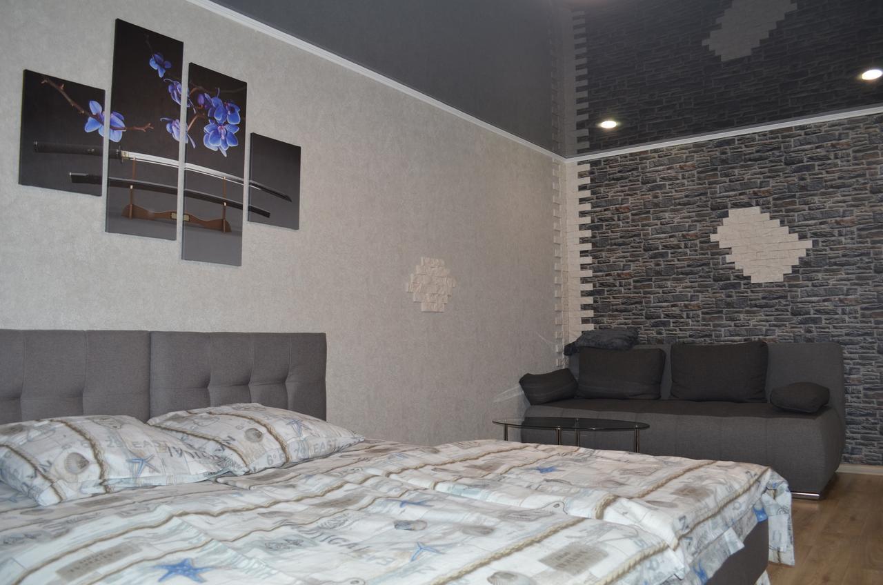 Lux Apartment On Pushkina Krivoy Rog Ngoại thất bức ảnh