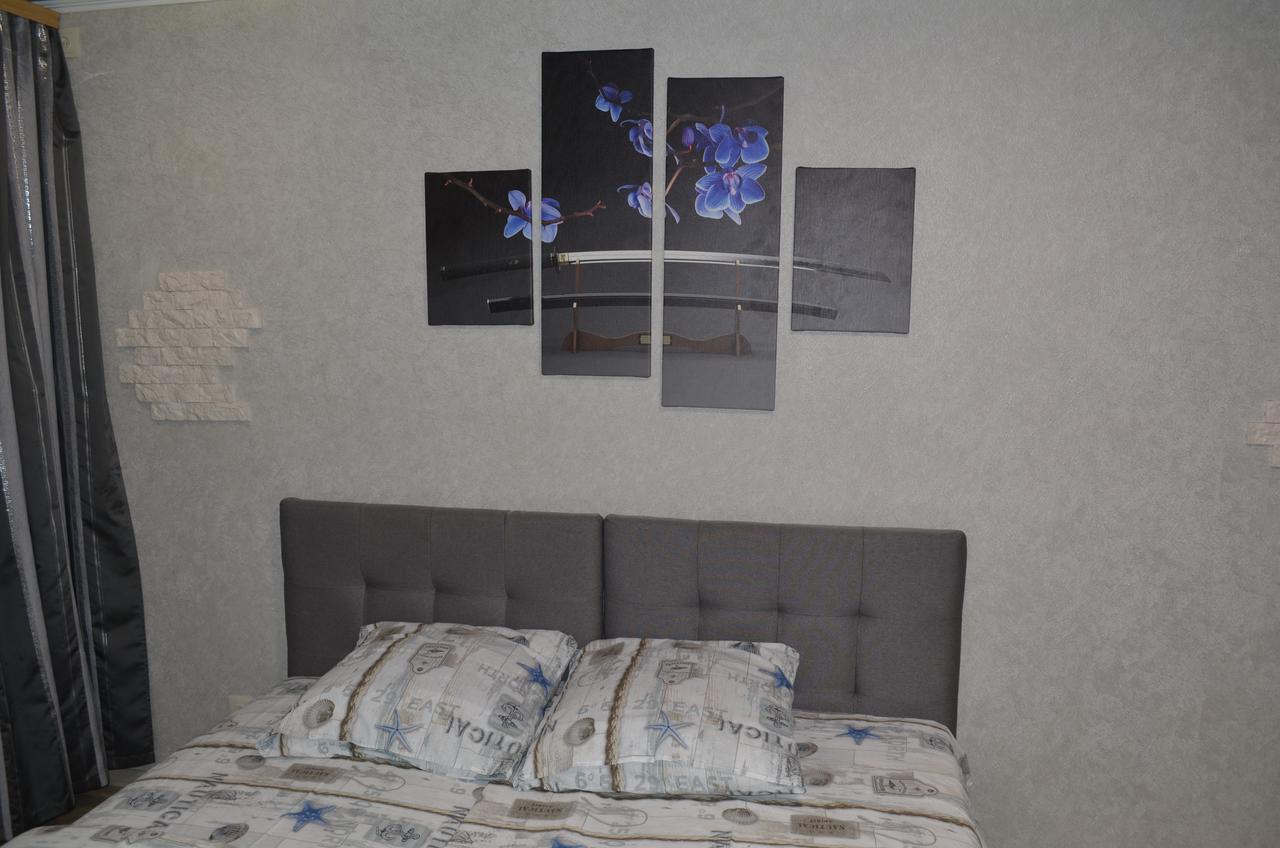 Lux Apartment On Pushkina Krivoy Rog Ngoại thất bức ảnh